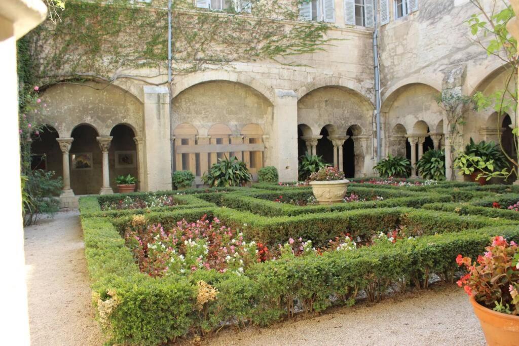 Le Mas De Lucien Entre Arles, Nimes, Avignon. Beaucaire  Dış mekan fotoğraf